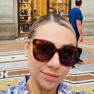 Meet your Posher, Melissa